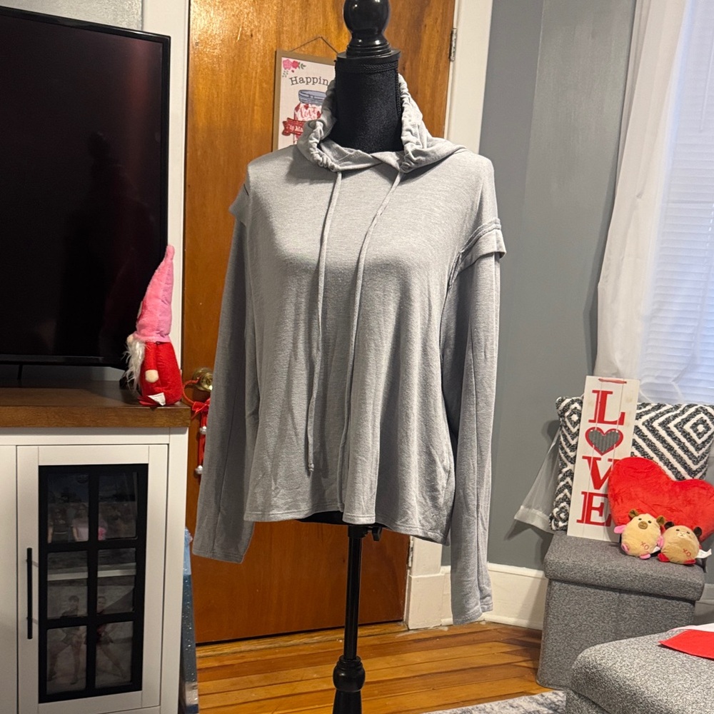 ANDREE BY UNIT Heather Gray Cowl Neck Sweater